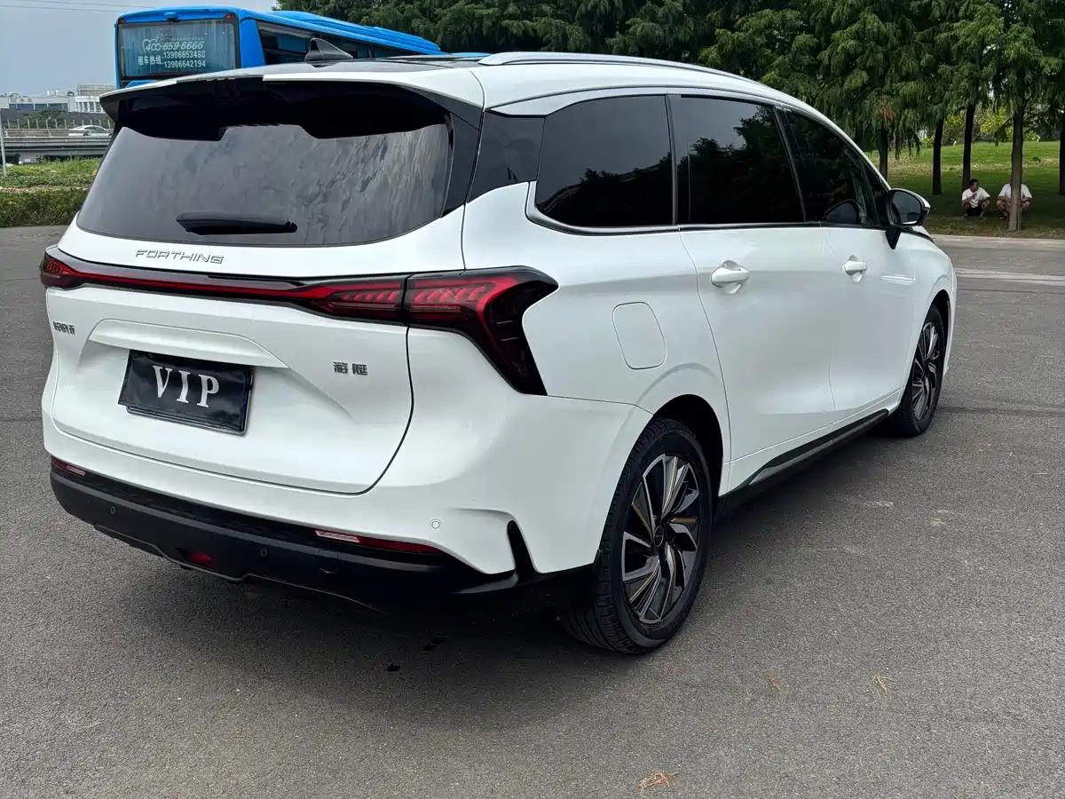 Dongfeng Fengxing Fengxing Yacht 2023 2022 1.5T DCT Wave Chaser Edition