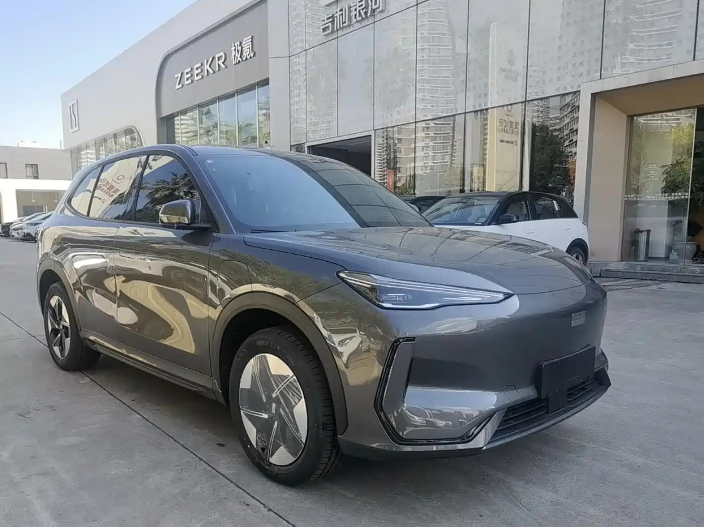 GEELY GALAXY GALAXY E5