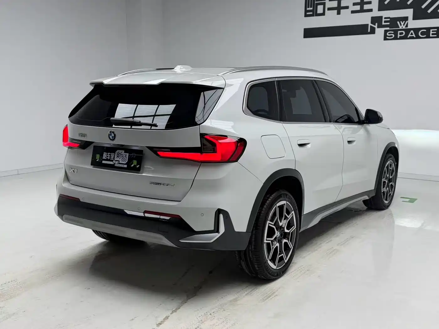 BMW X1 2024 sDrive25Li X Design Package фото 4
