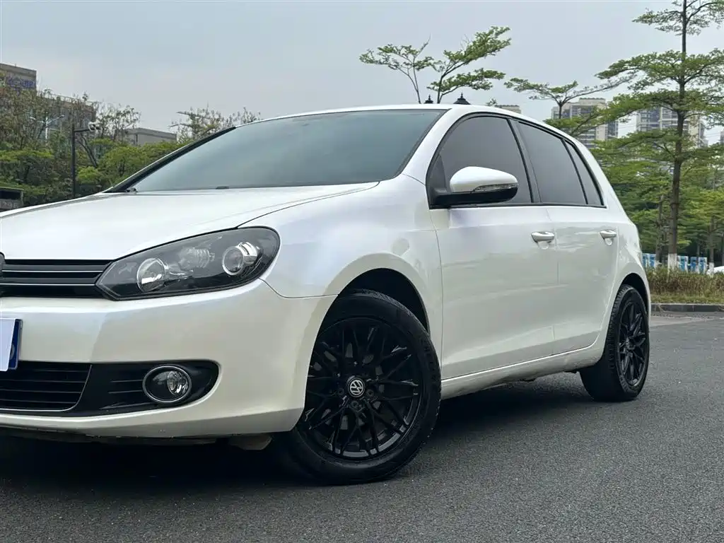 Volkswagen Golf 2012 1.6 Automatic Comfort Type фото 10
