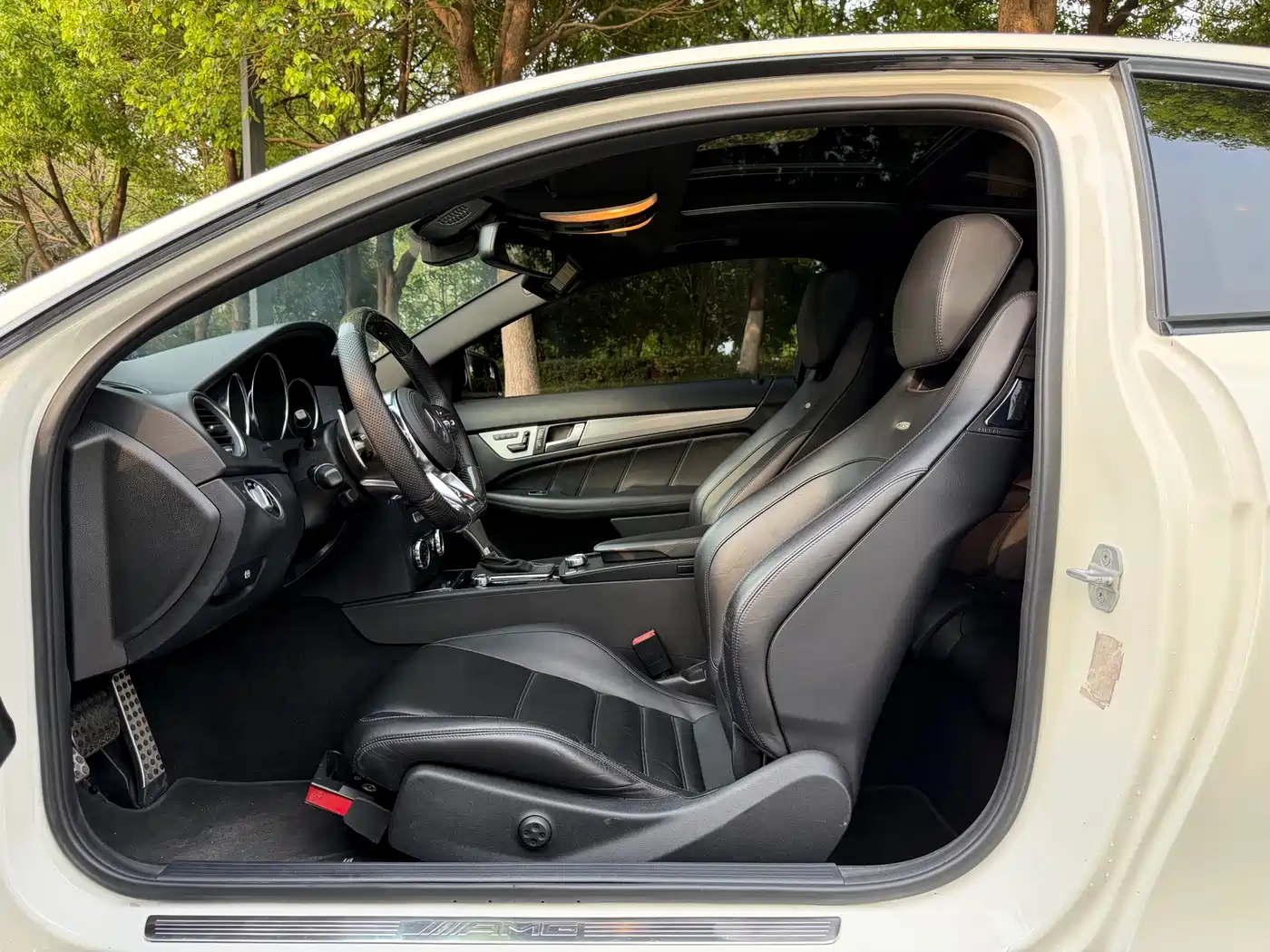 Mercedes-Benz C-Class AMG 2012 AMG C 63 Coupe Dynamic фото 9