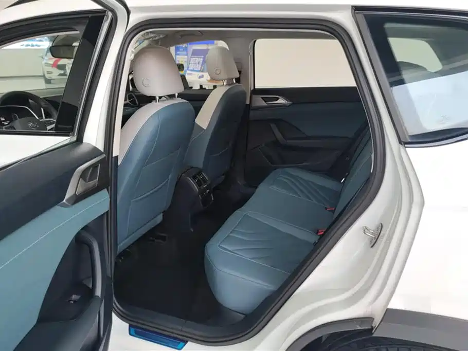 Volkswagen Tharu 2024 300TSI 2WD Moon Premium Edition фото 11