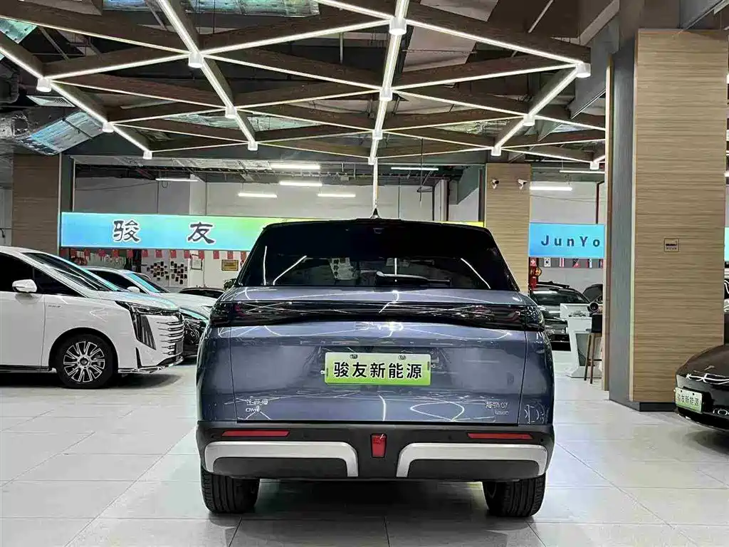 BYD Hai Shi 07 DM-i 2025 150 Pilot+ Edition фото 6