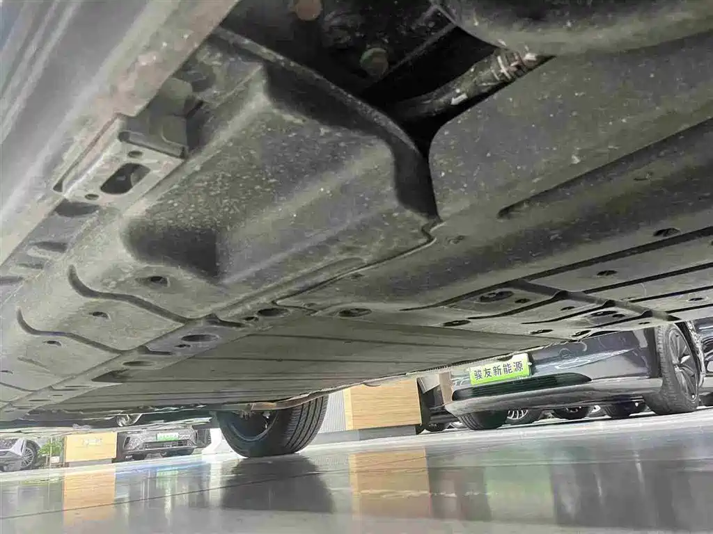 BYD Hai Shi 07 DM-i 2025 150 Pilot+ Edition фото 30