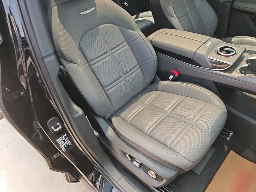 Hongqi Tian Gong 08 2025 680 Ultra AWD фото 19