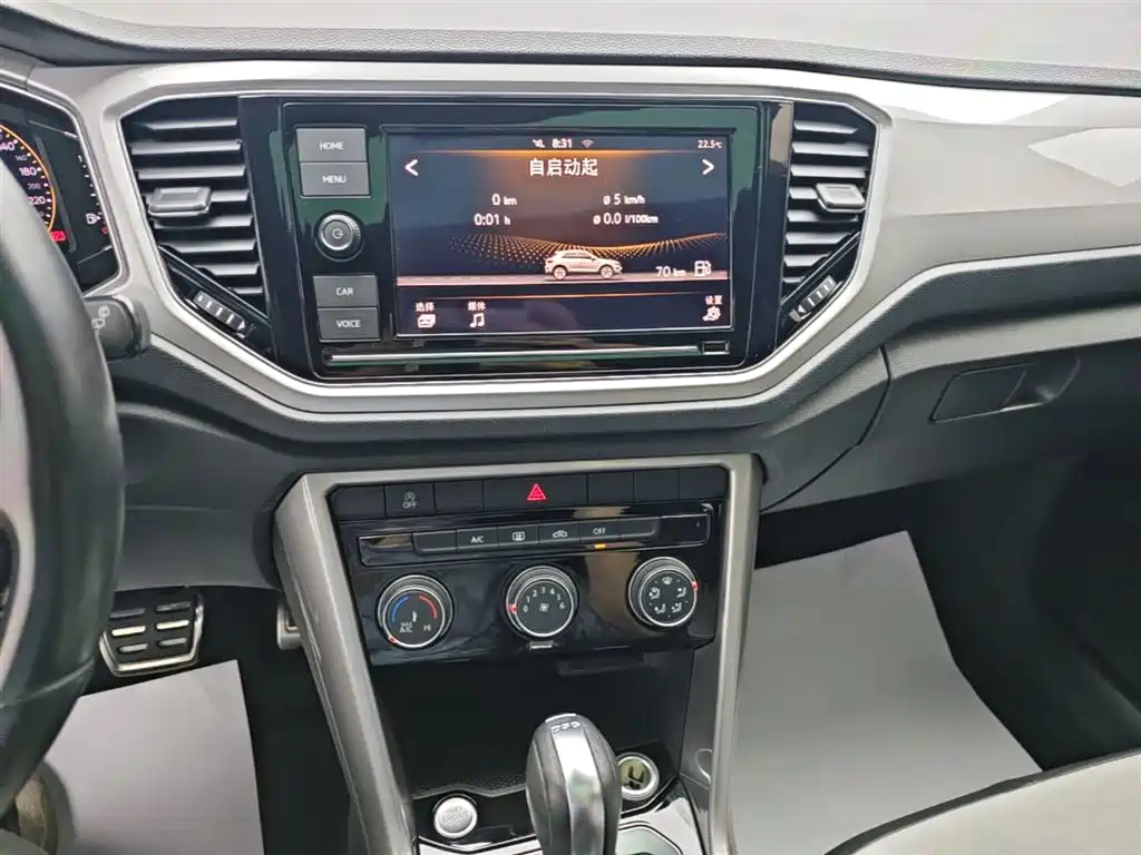 Volkswagen T-ROC 2019 280TSI DSG FWD R-Line Pro фото 13