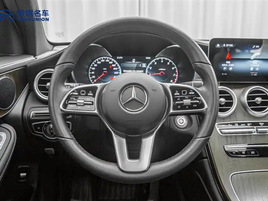 Mercedes-Benz GLC 2020 Facelift GLC 300 L 4MATIC Dynamic фото 15