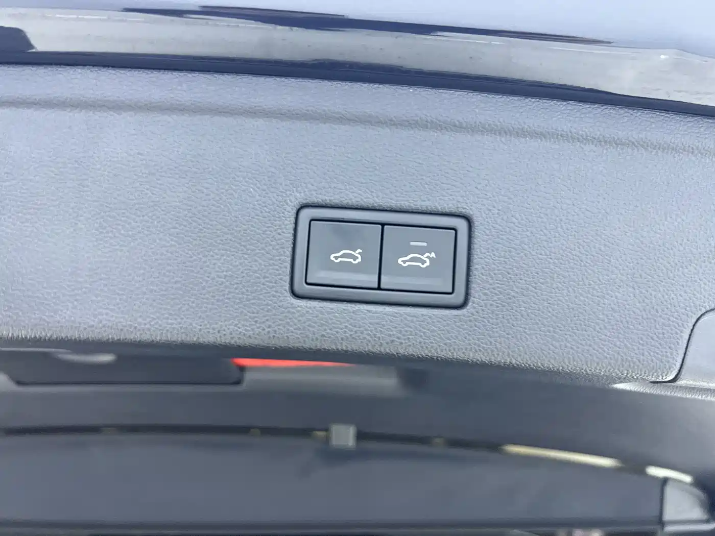 Volkswagen Touareg 2019 3.0TSI Sharp Edge Edition China VI фото 21