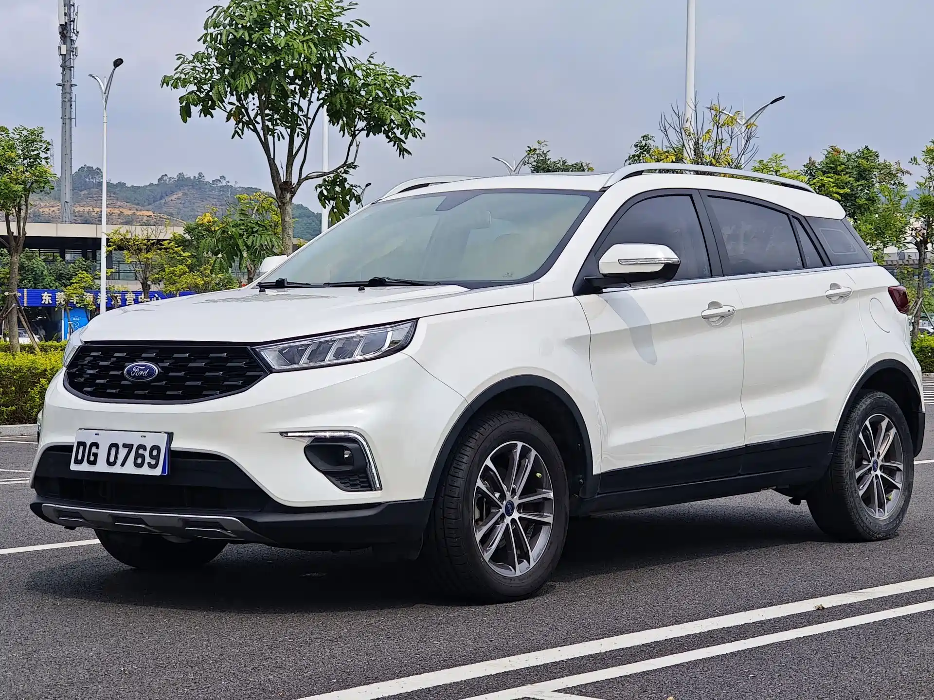 Photo 1 - Ford Territory