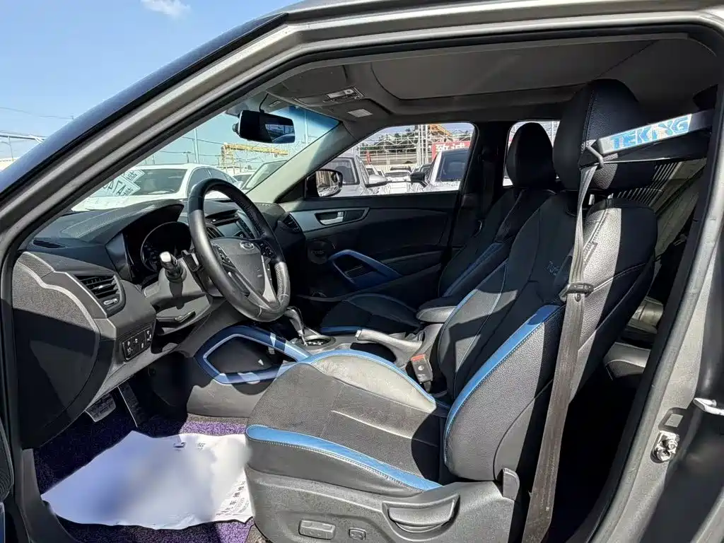 Hyundai Veloster 2015 2012 1.6T Automatic Luxury