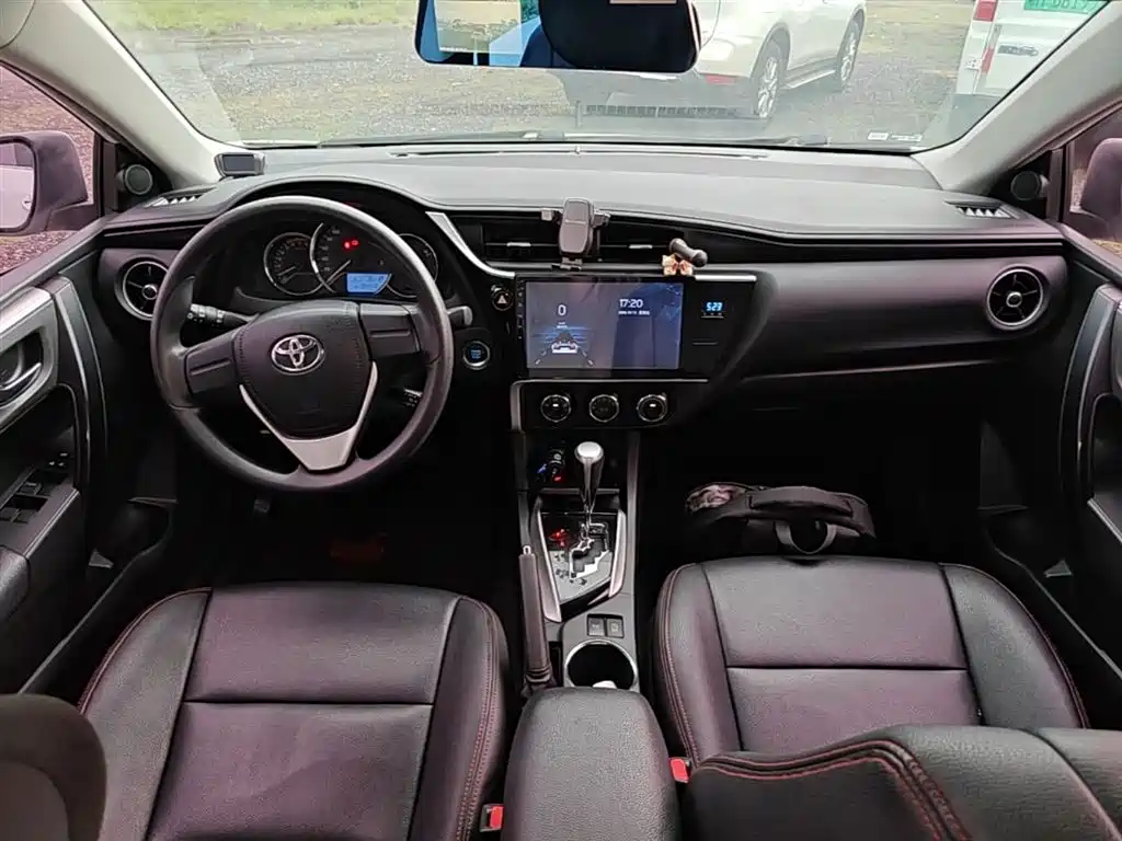 Toyota Corolla 2018 1.2T S-CVT GL Smart Edition фото 10