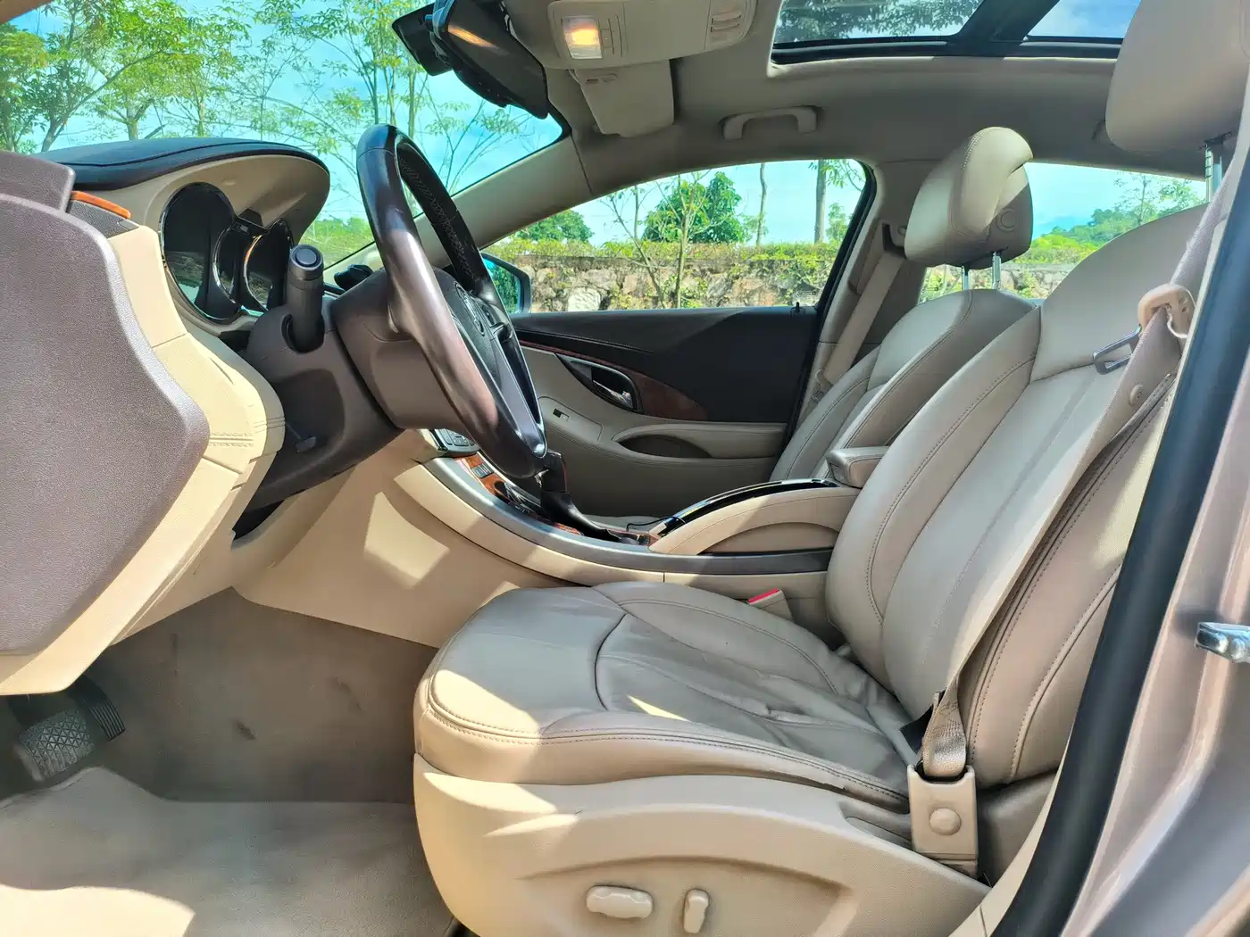 Buick LaCrosse 2011 2011 2.4L SIDI Premium Edition
