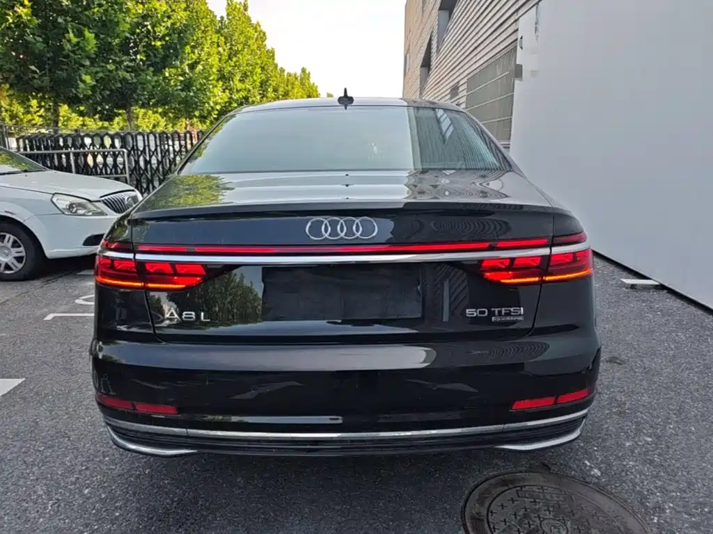 Audi A8 2025 2024 Model A8L 50 TFSI quattro Premium Selection