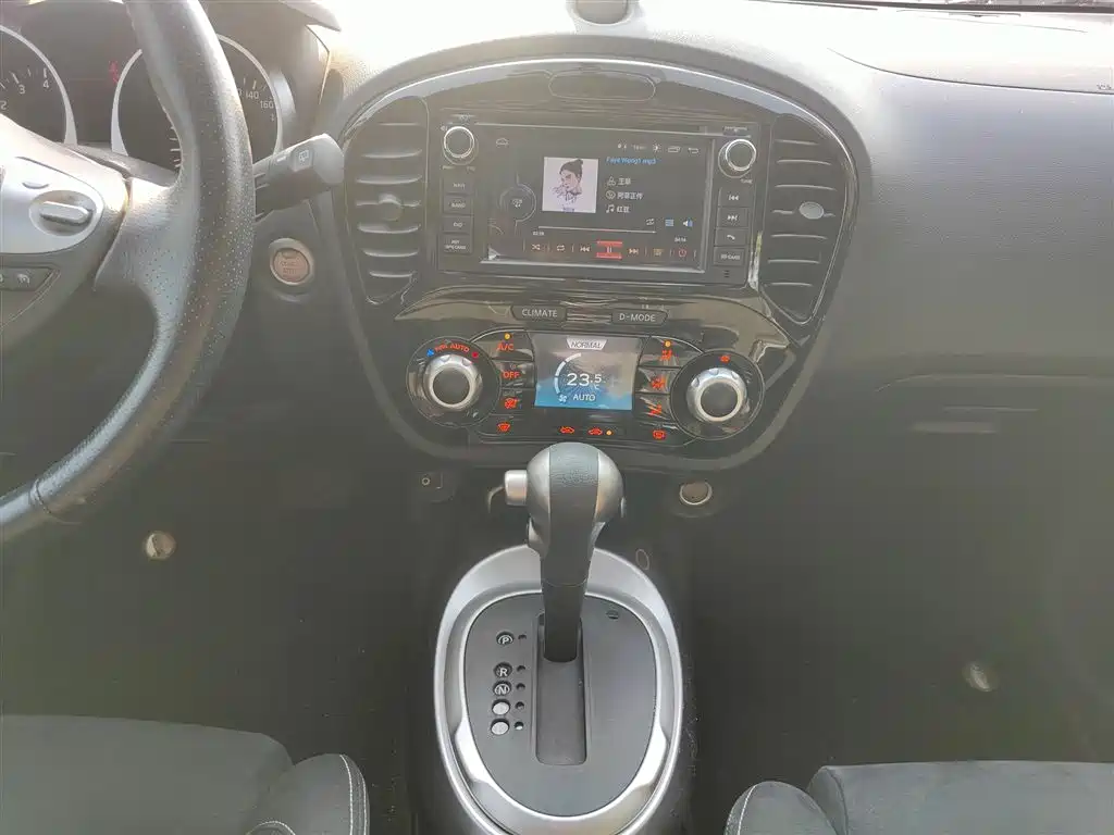 INFINITI ESQ