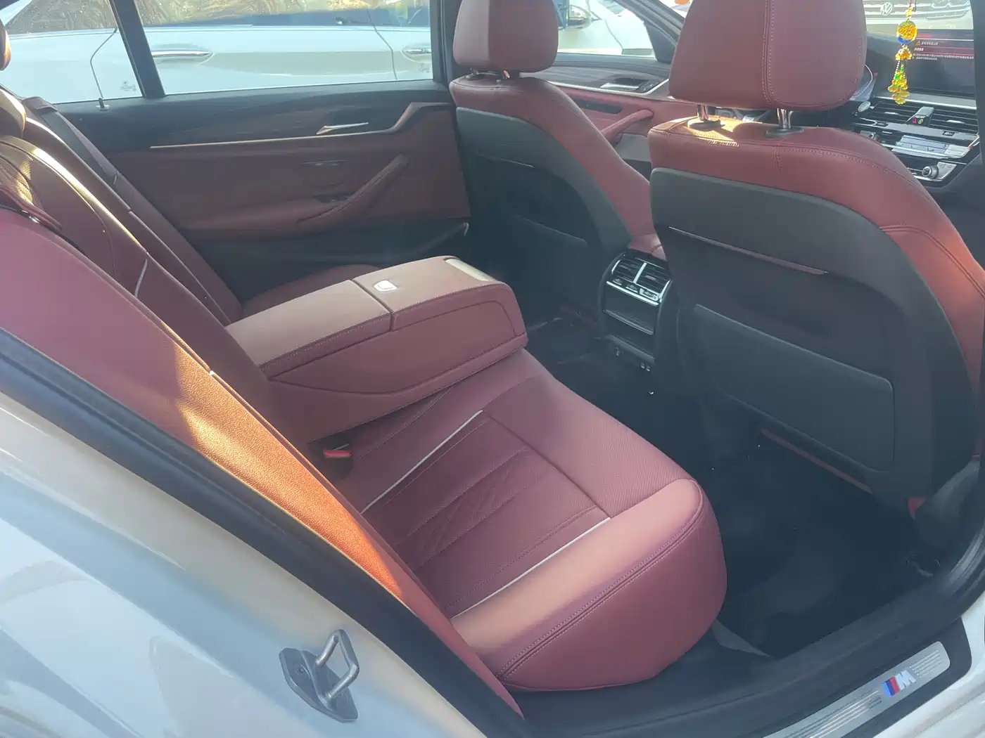 BMW 5 Series 2022 530Li Leading Luxury Package фото 14