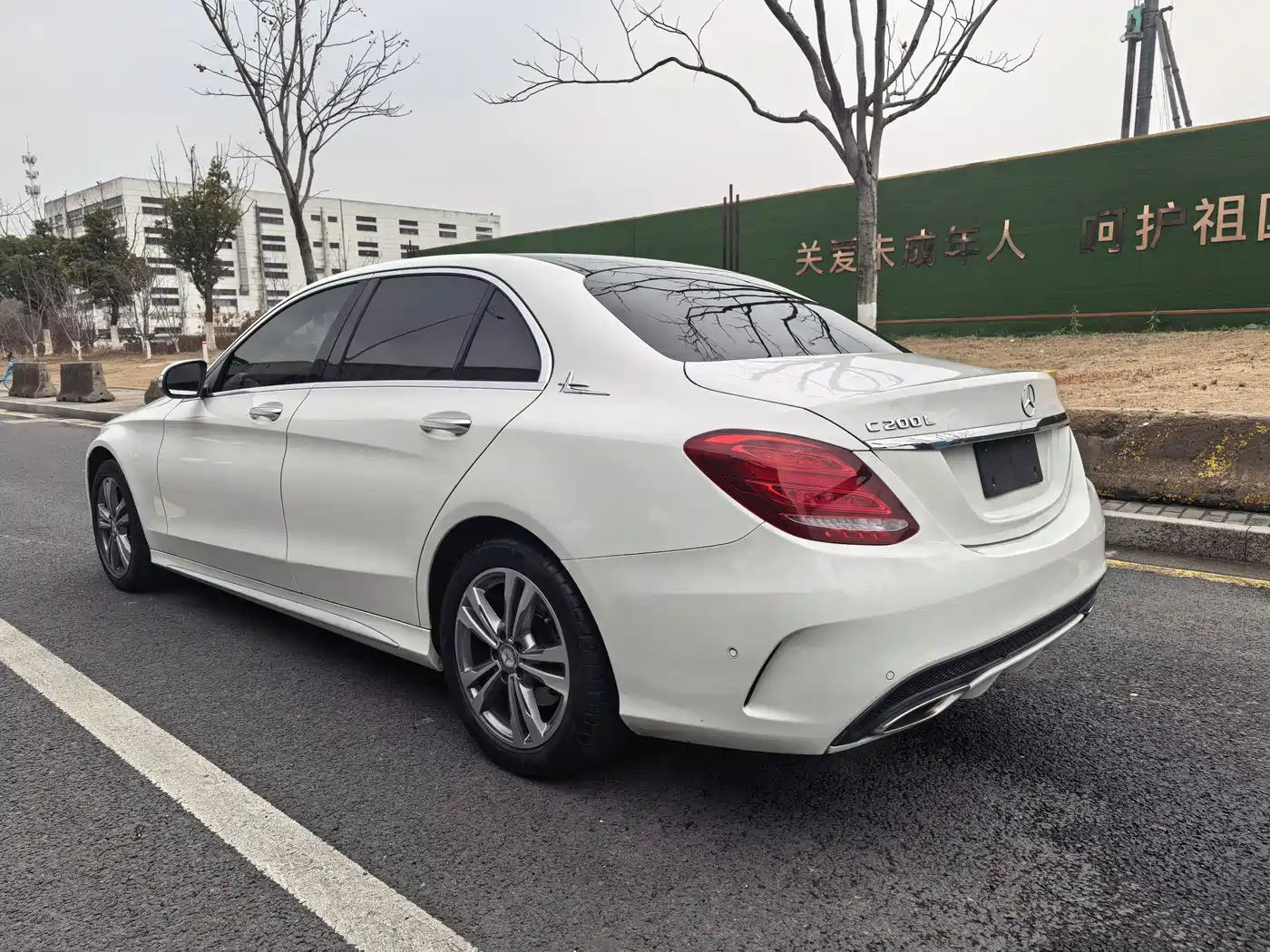 Mercedes-Benz C-Class 2017 C 200 L Sport фото 16