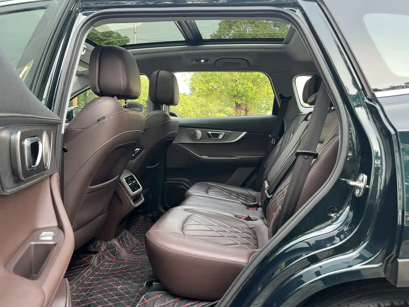 Chery Tiggo 8 PRO 2024 Champion Edition 290T 2WD Peak Edition 7-Seater фото 13