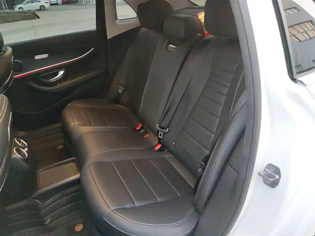 Mercedes-Benz E-Class 2018 Facelift E 200 L Sport фото 13