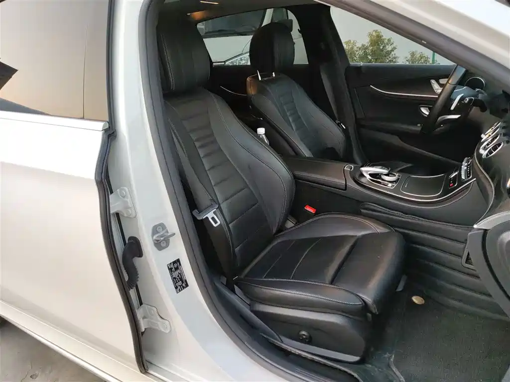 Mercedes-Benz E-Class 2018 Facelift E 200 L Sport фото 16