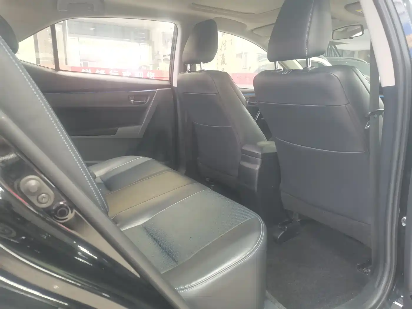 Toyota Levin 2018 185T CVT Premium Edition China V фото 5