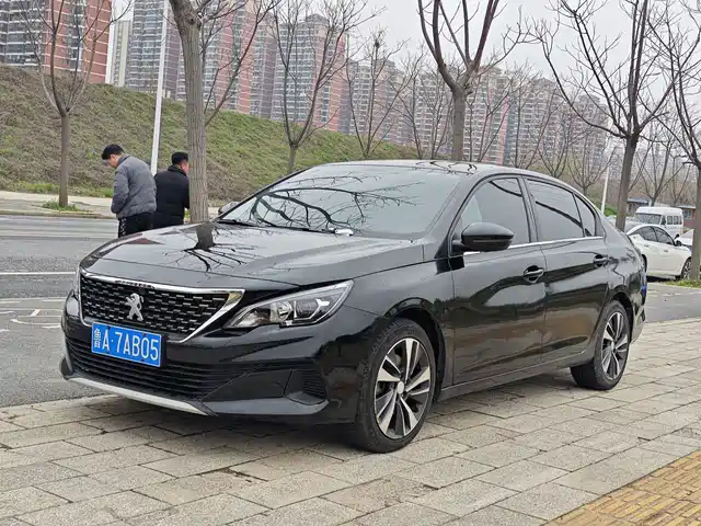 PEUGEOT 408