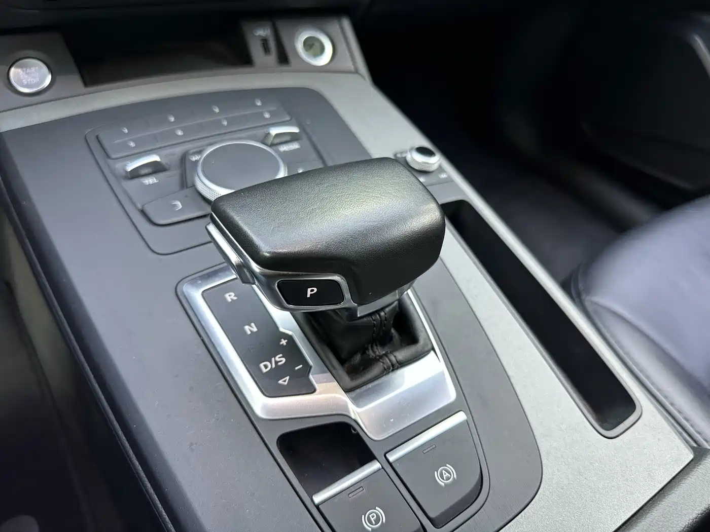 Audi Q5L 2018 40 TFSI Prestige Progressive (China V) фото 16