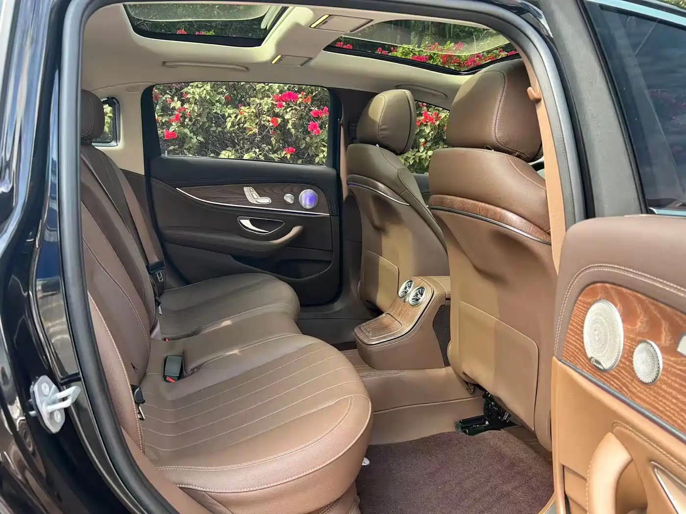 Mercedes-Benz E-Class 2023 E 300 L Luxury фото 15