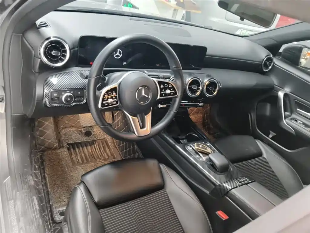 Mercedes-Benz A-Class (Import) 2021 A 180 фото 10