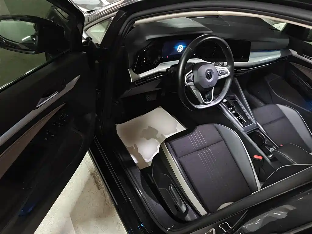 Volkswagen Golf 2021 280TSI DSG Pro фото 12