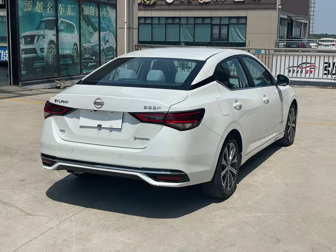 Фото 6 - Nissan Sylphy