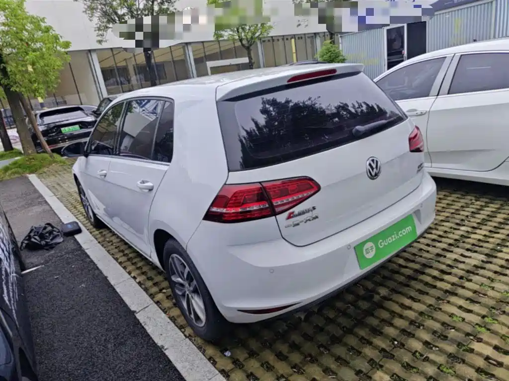 Volkswagen Golf 2016 230TSI Automatic Luxury фото 9