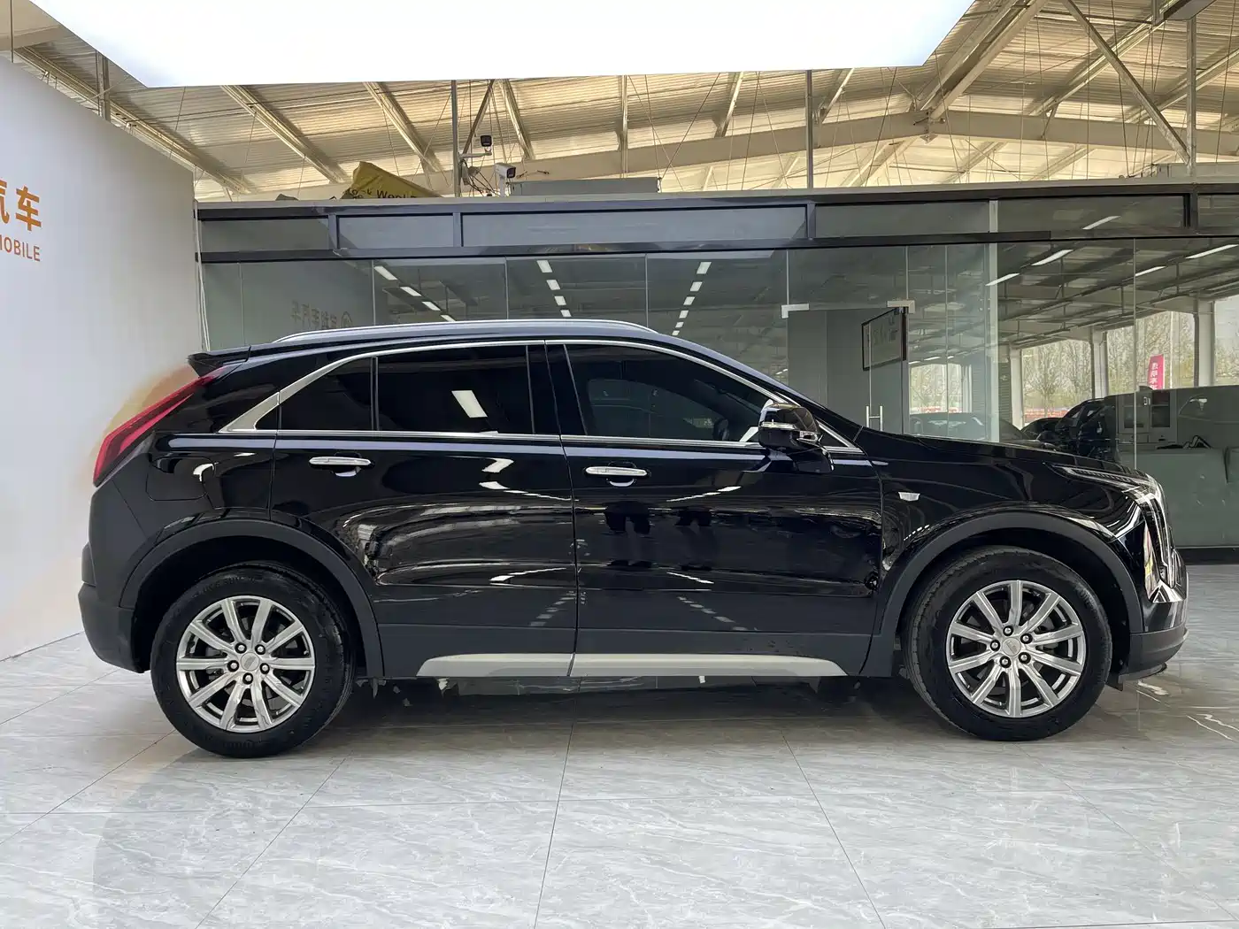 CADILLAC XT4