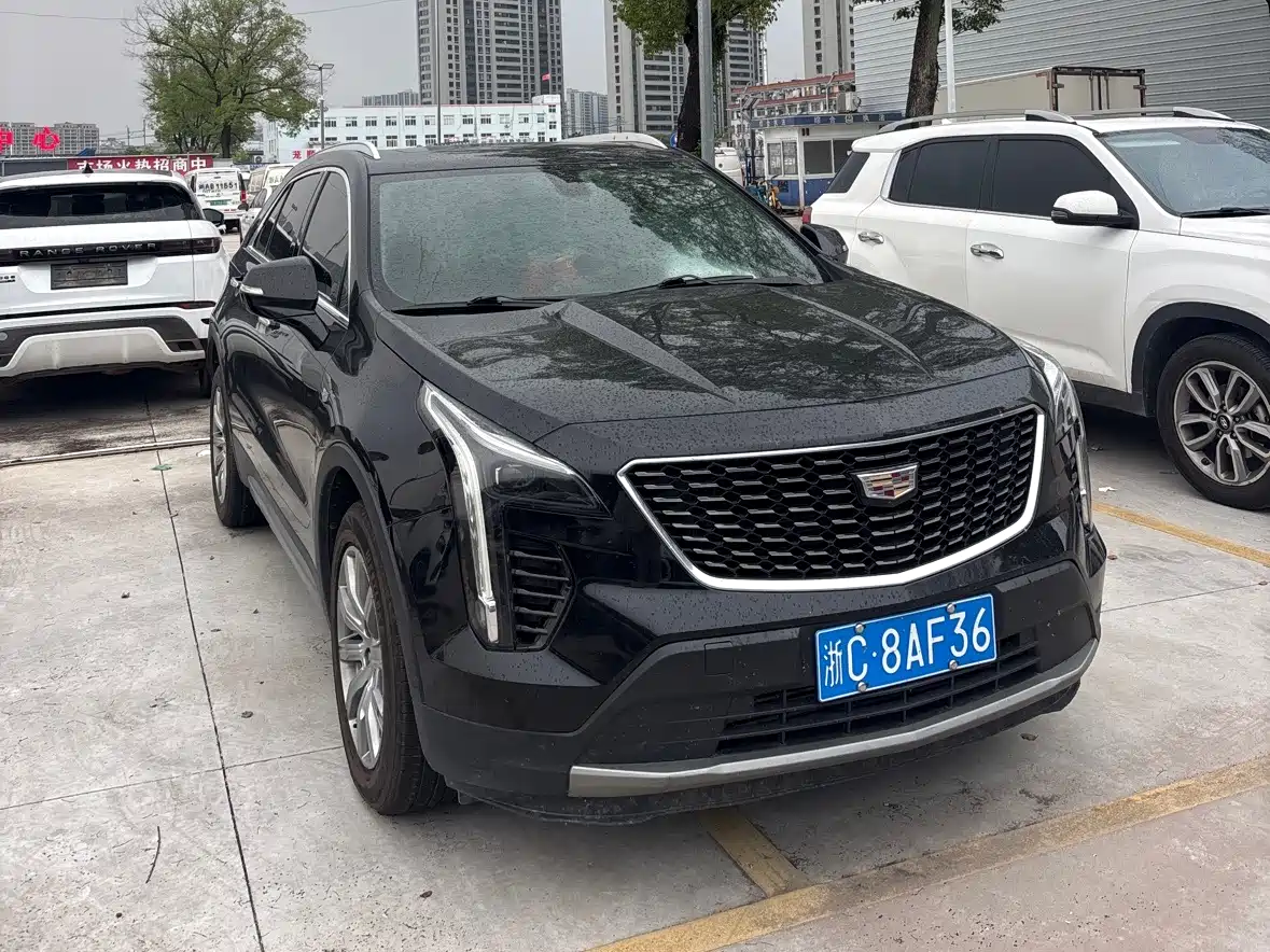 Cadillac XT4 2021 28T FWD Luxury Edition