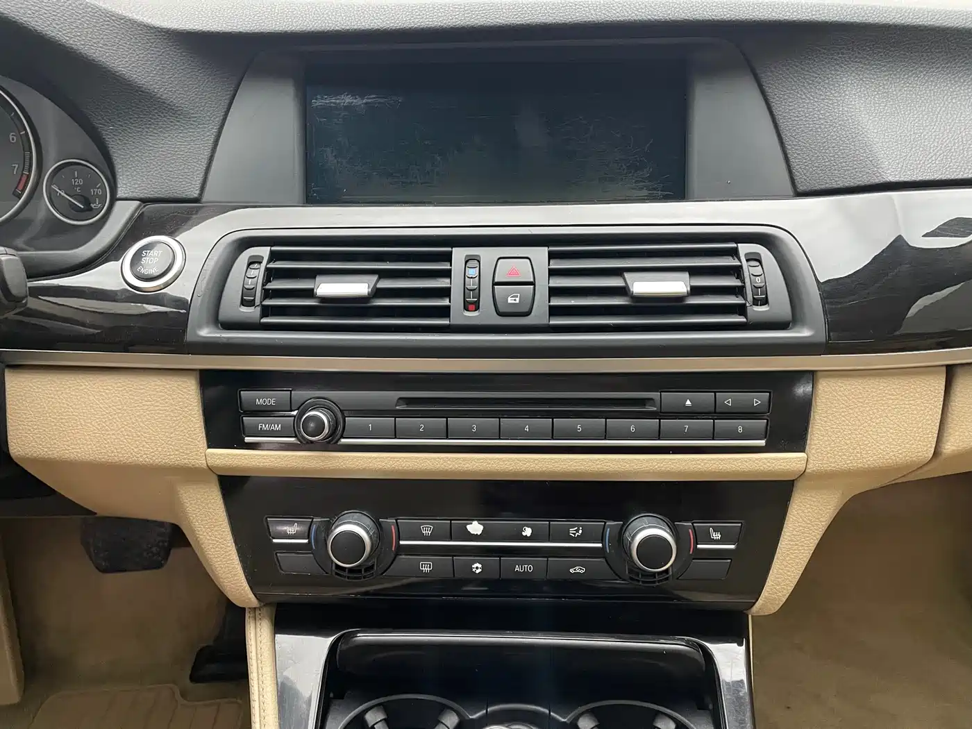 BMW 5 Series 2012 523Li Luxury фото 17