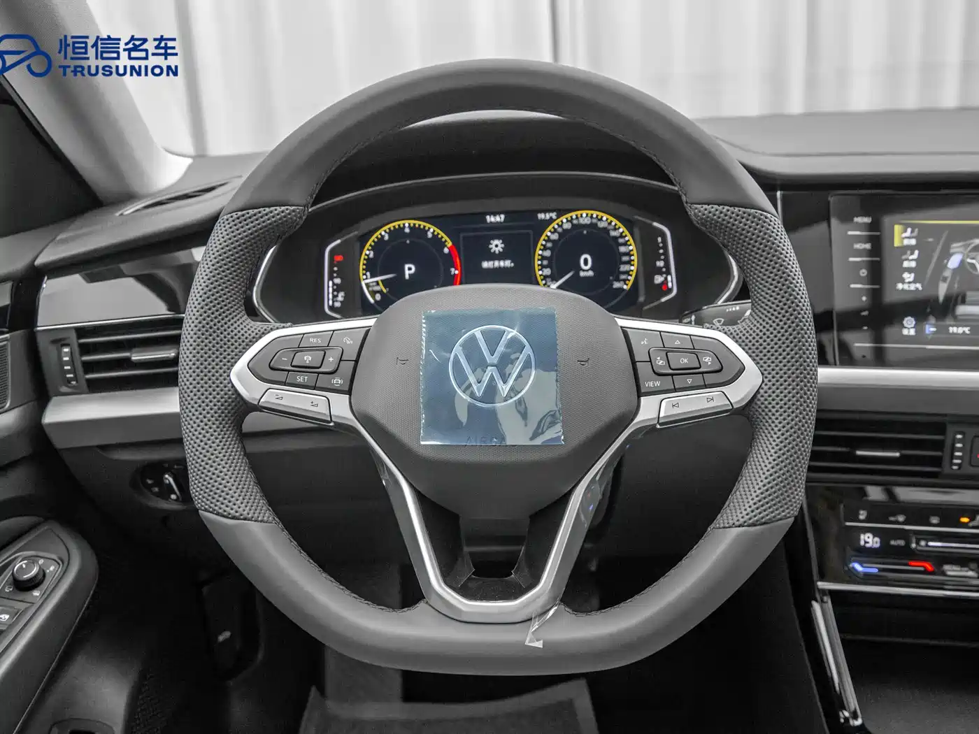 Volkswagen Passat 2026 Outstanding Edition 330TSI Starlight Elite Version фото 16
