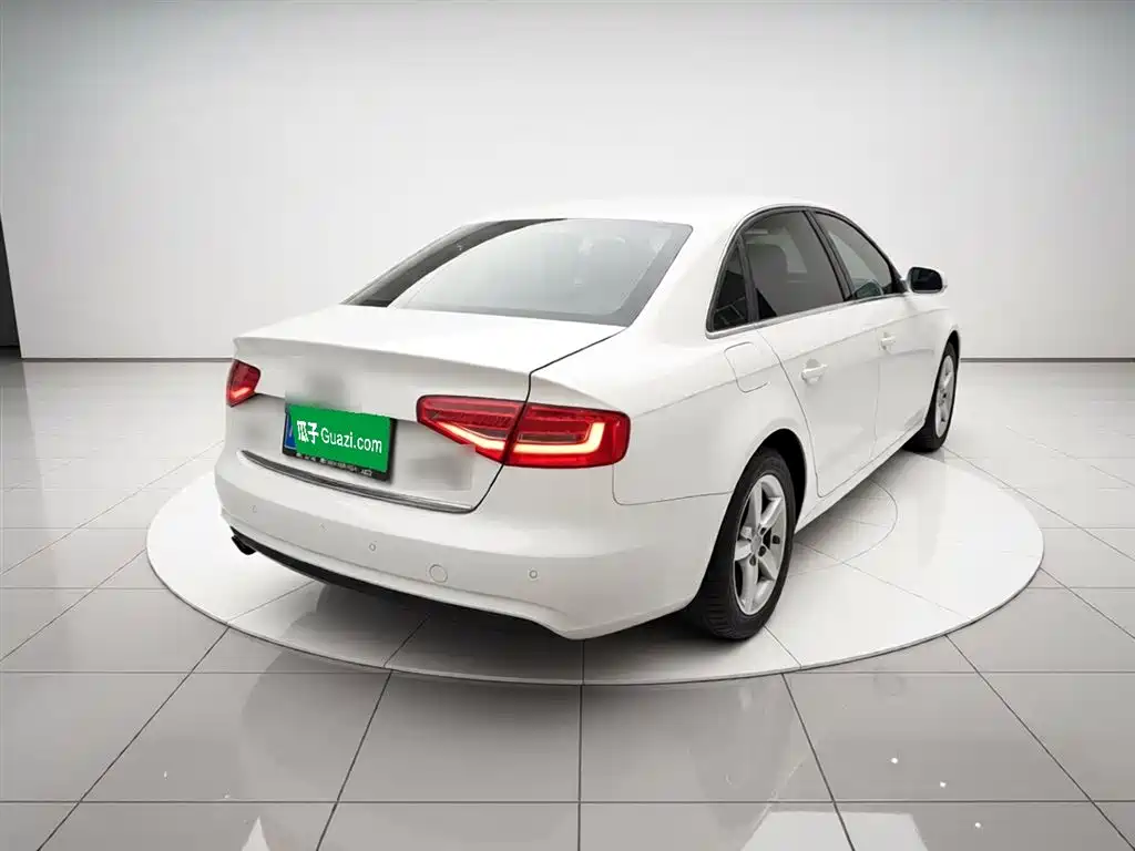 Audi A4L 2015 35 TFSI Auto Standard фото 4