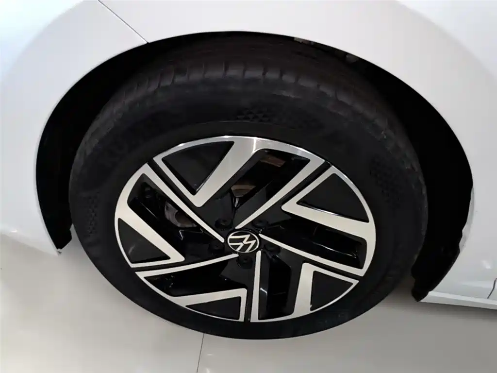 Volkswagen Sagitar 2025 300TSI DSG Surpass Edition фото 23