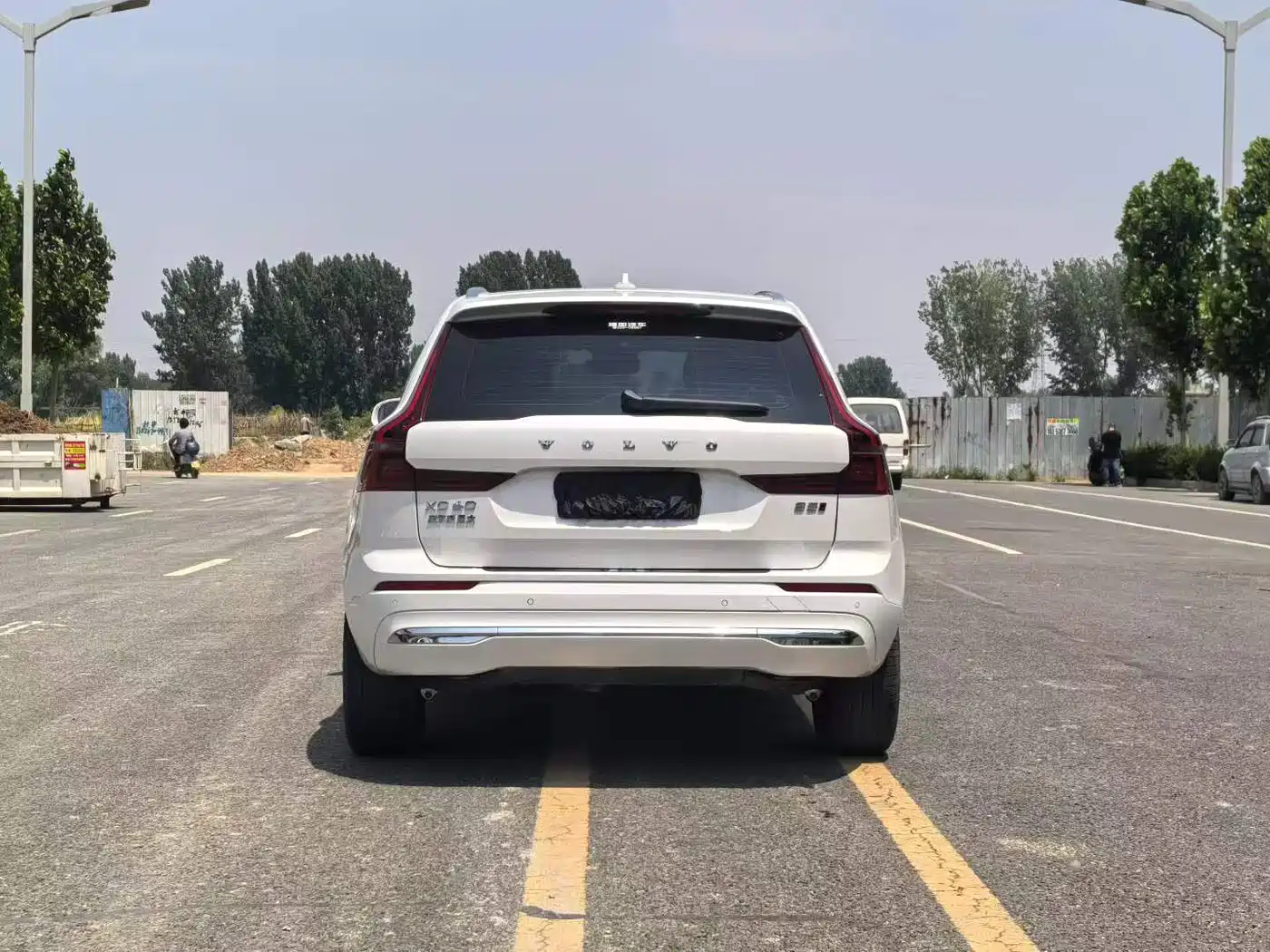 Volvo XC60 2026 Model B5 AWD Premium Luxury фото 8