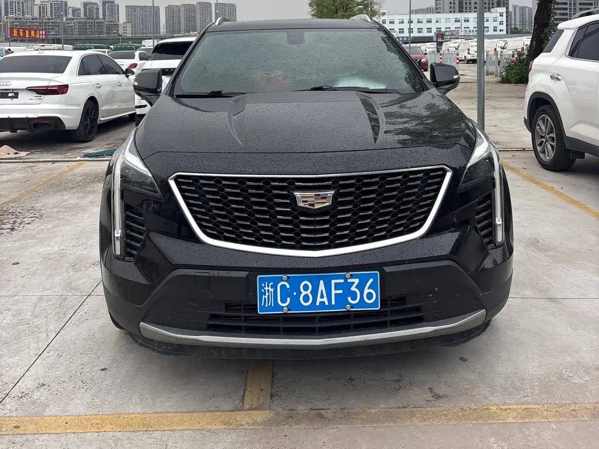 Cadillac XT4 2021 28T FWD Luxury Edition фото 2