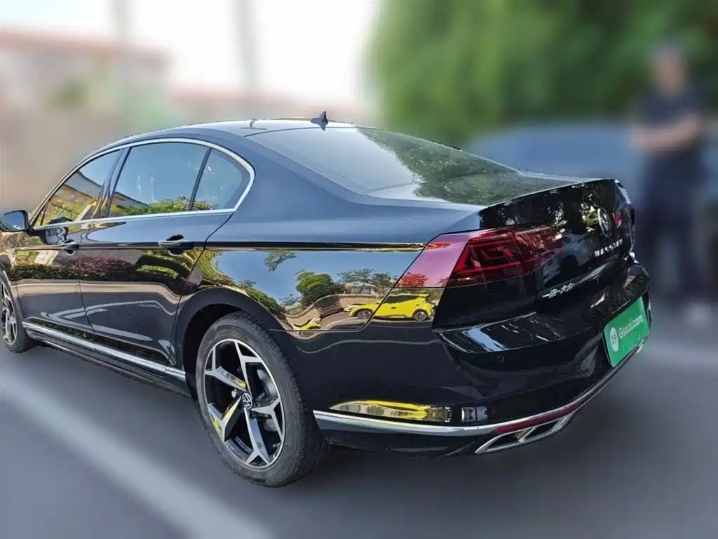 Volkswagen Magotan 2023 Model 2 Million Commemorative Edition 330TSI DSG Luxury фото 13