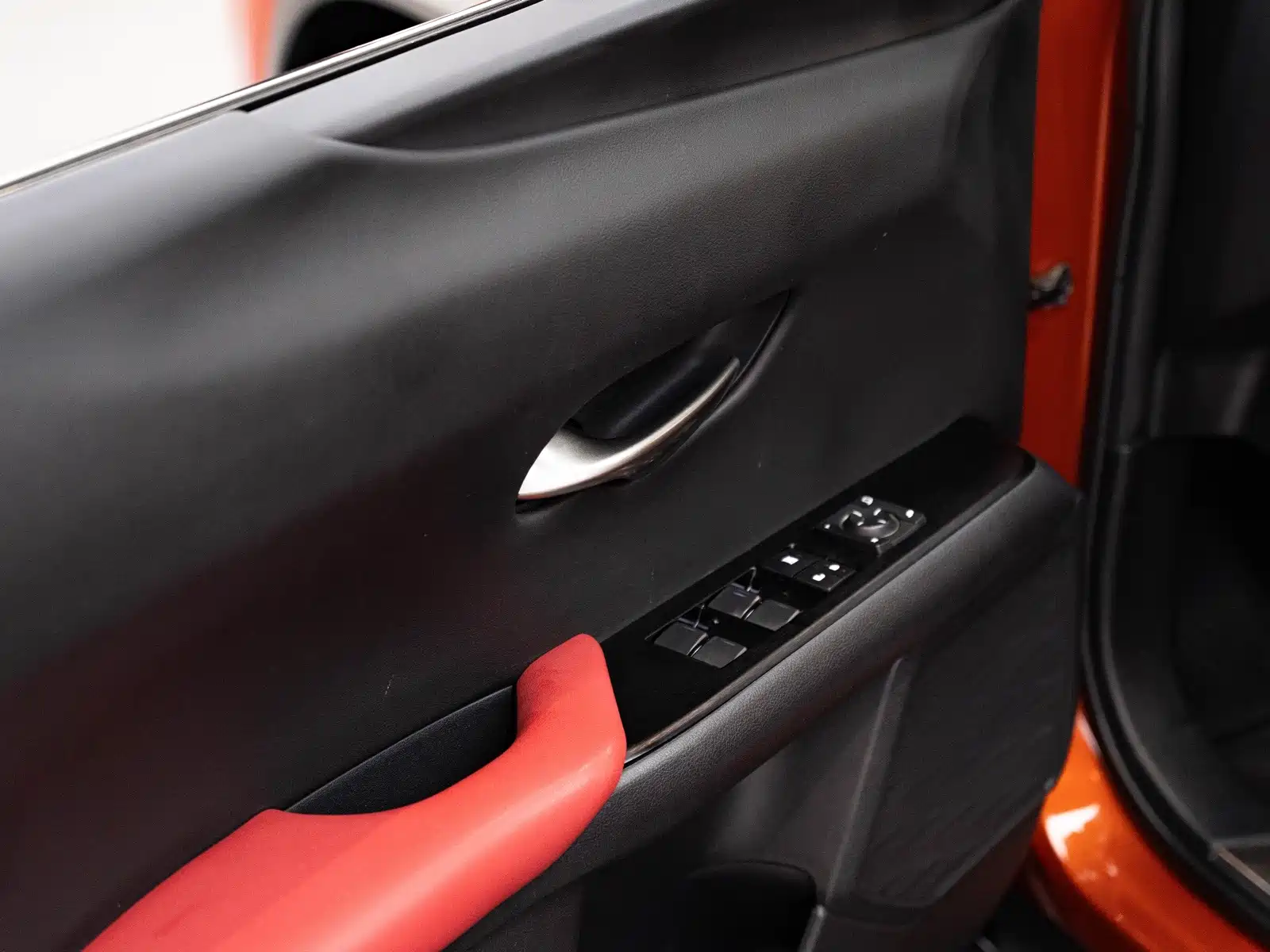 Photo 17 - Lexus UX