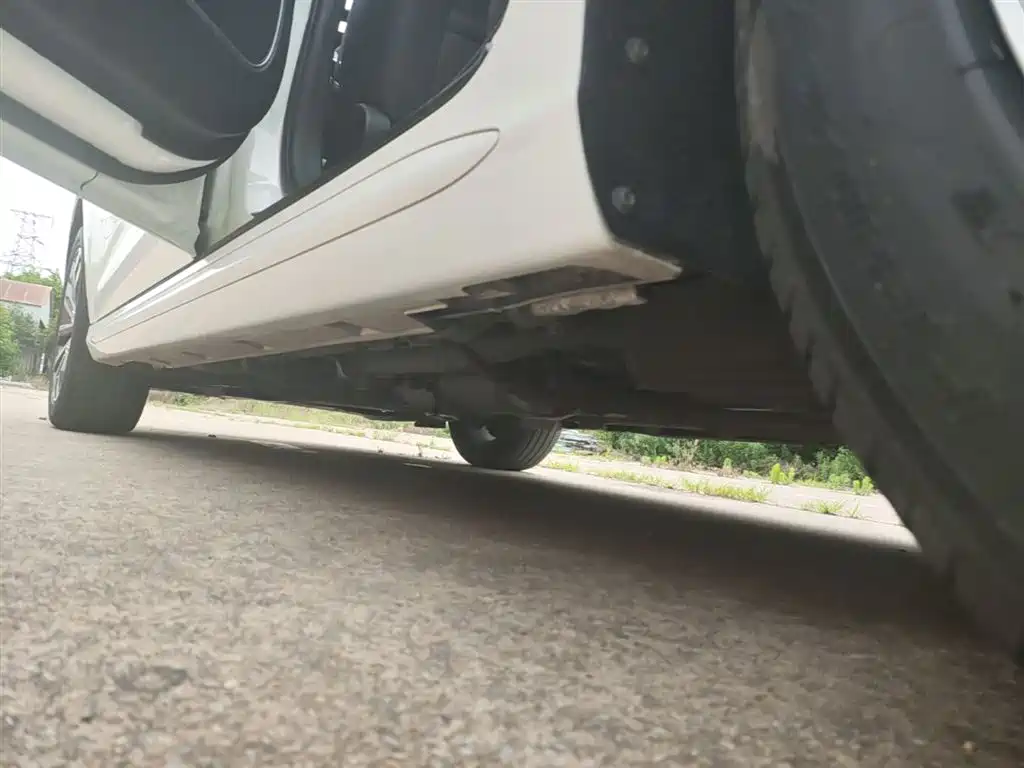 BYD Song MAX 2019 1.5T Auto Smart Connect Premium 6-seater China VI фото 22