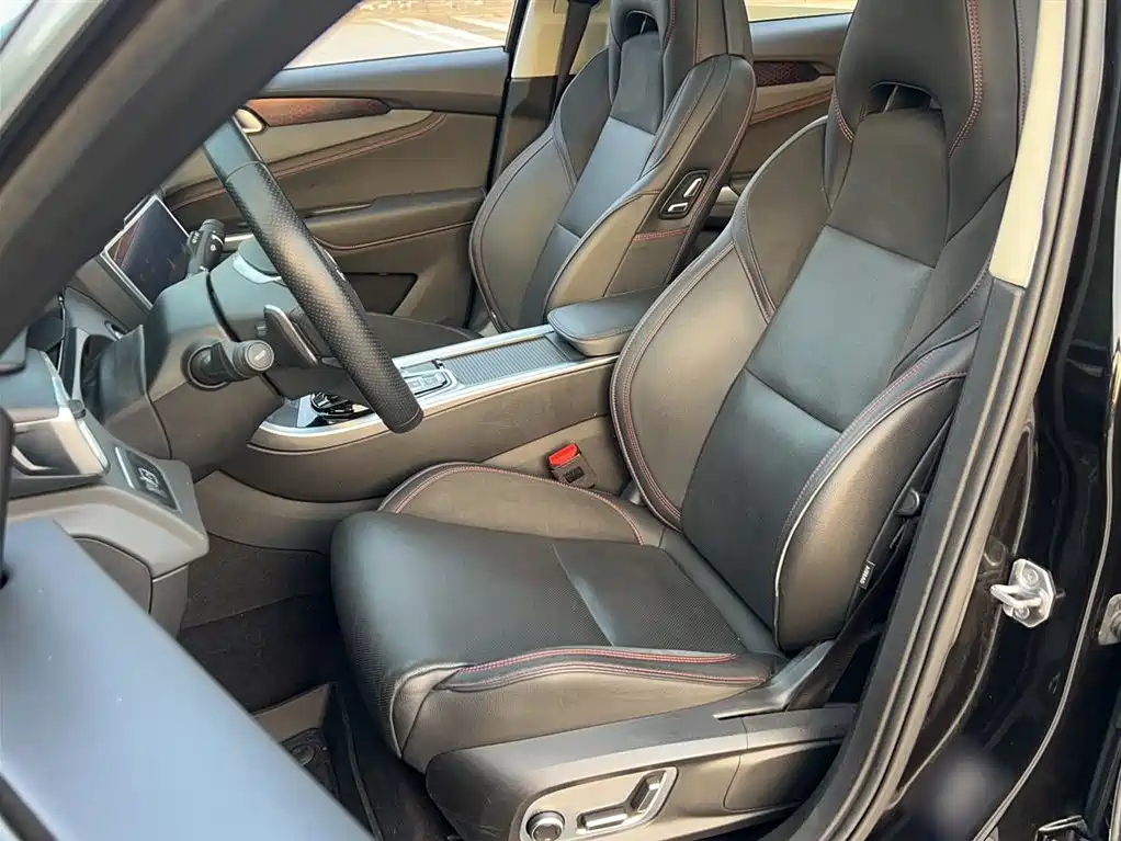 Lynk & Co 01 2019 2.0T AWD Pro Edition China V фото 12