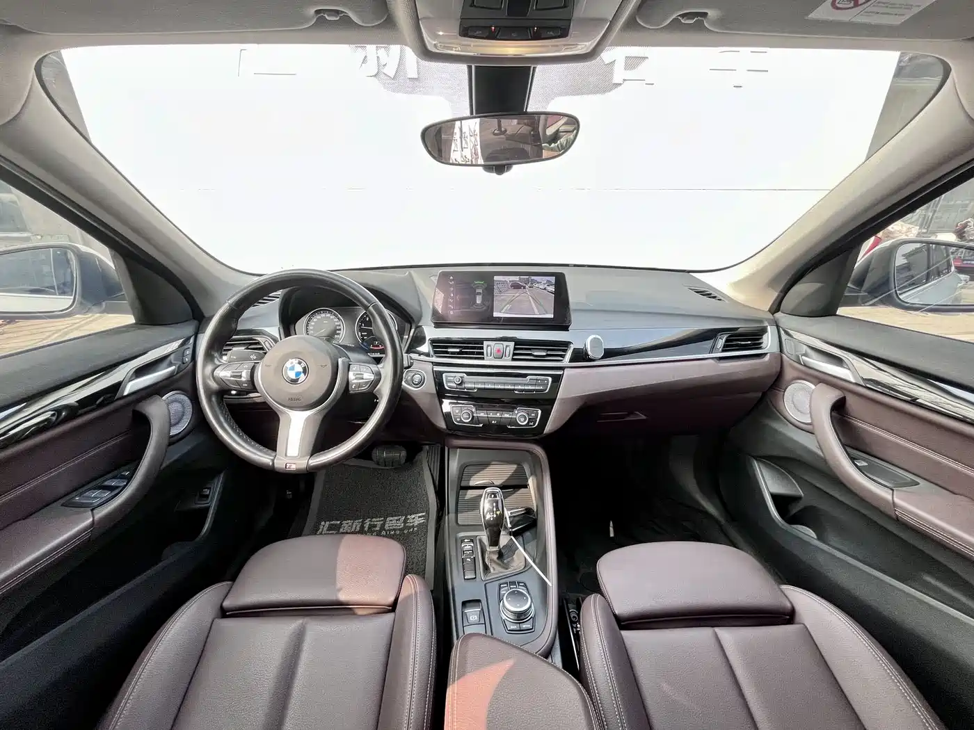 BMW X1 2022 sDrive25Li Leading фото 8
