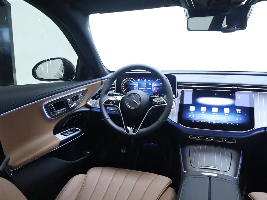 Mercedes-Benz E-Class 2024 E 300 L Fashion фото 14
