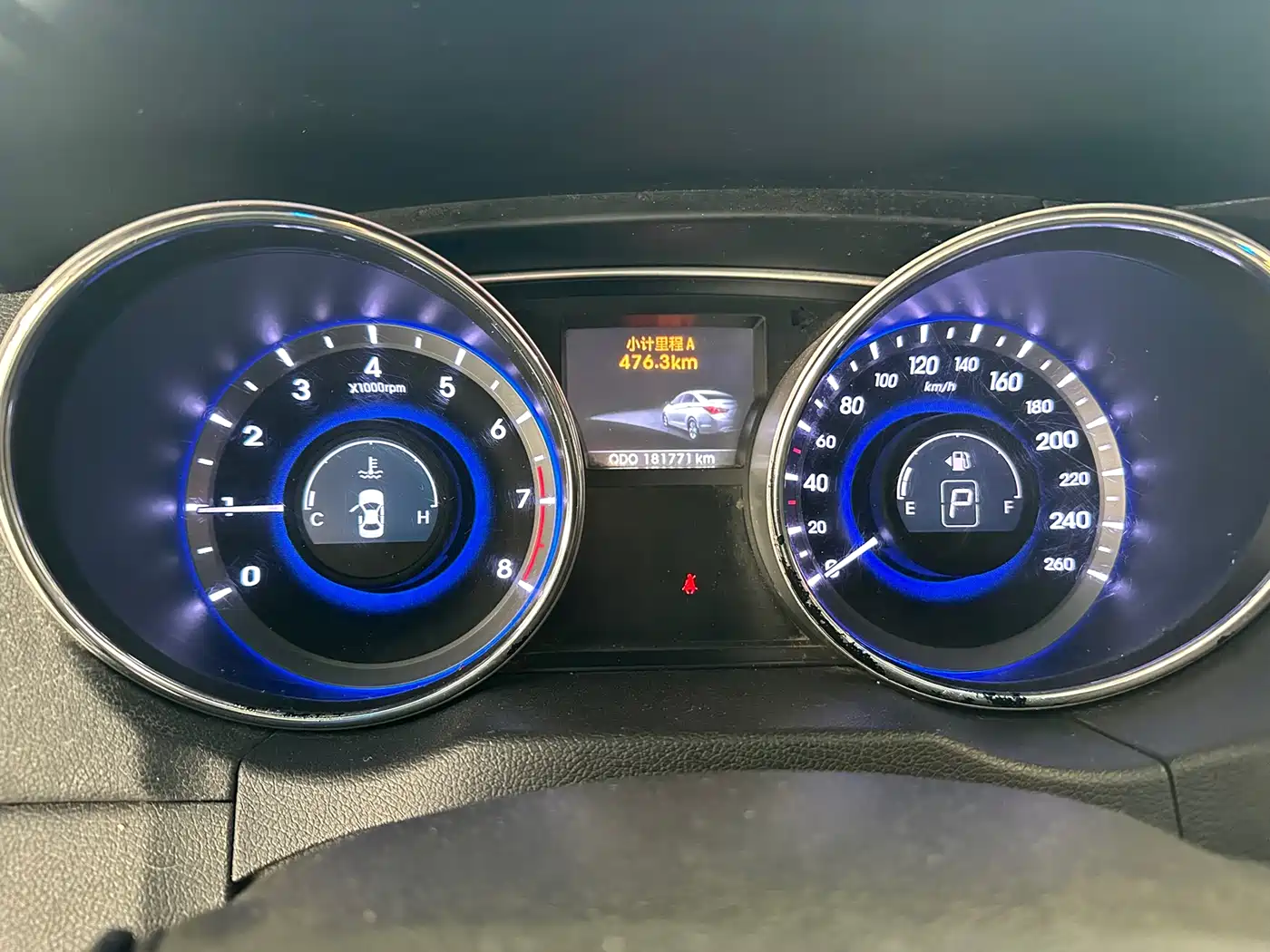 Hyundai Sonata 2011 2.0L Auto Leading Edition фото 15
