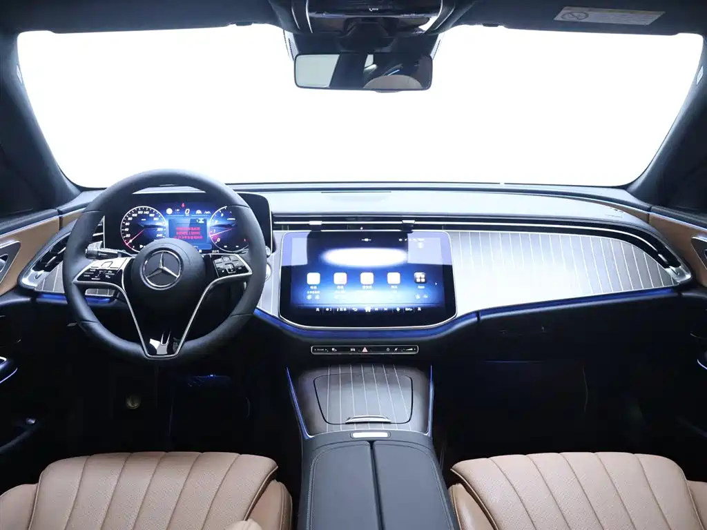 Mercedes-Benz E-Class 2024 E 300 L Fashion фото 13