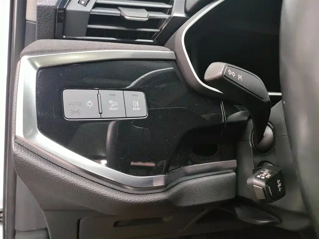 Audi Q3 2019 40 TFSI Fashion Dynamic фото 15