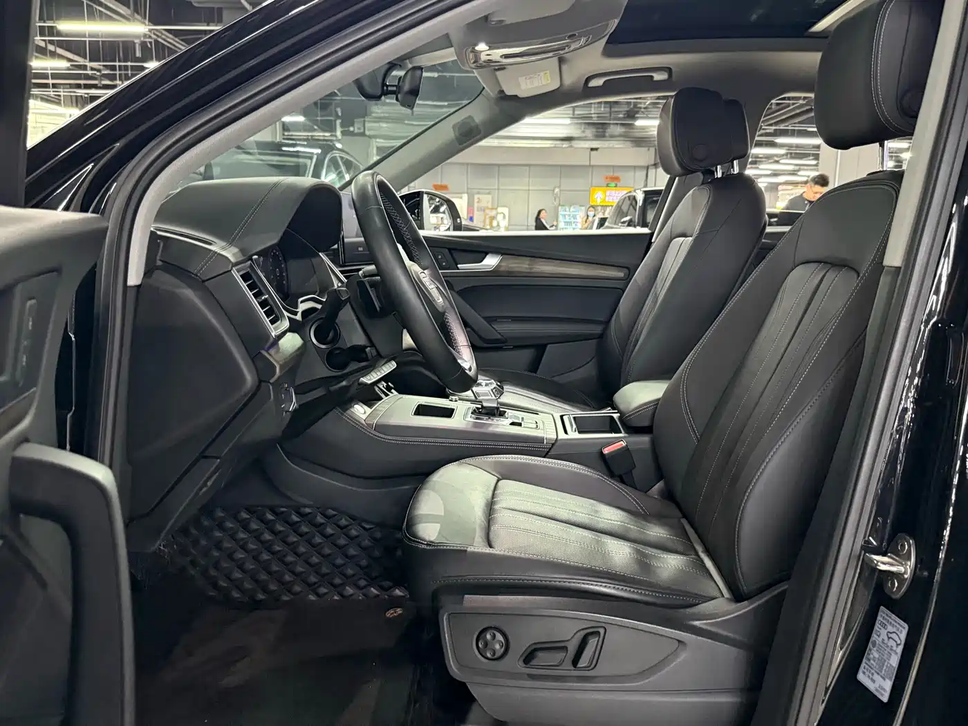 Audi Q5L 2022 40T Luxury Elegance фото 8