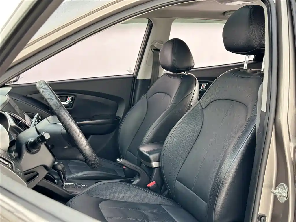Hyundai Beijing Hyundai ix35 2013 2.0L Auto 2WD Smart GLS China IV фото 20